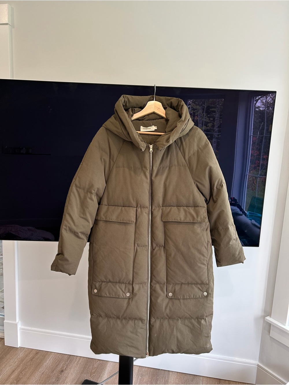 Women's Long Hooded Puffer Coat - Olive